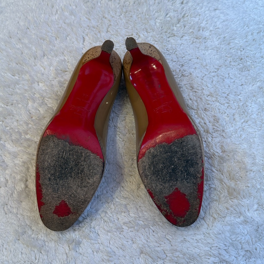 Christian Louboutin Carmel Patent Heels - Picture 3 of 6